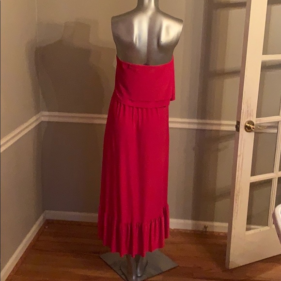 Fun flirty red dress. - Picture 3 of 5